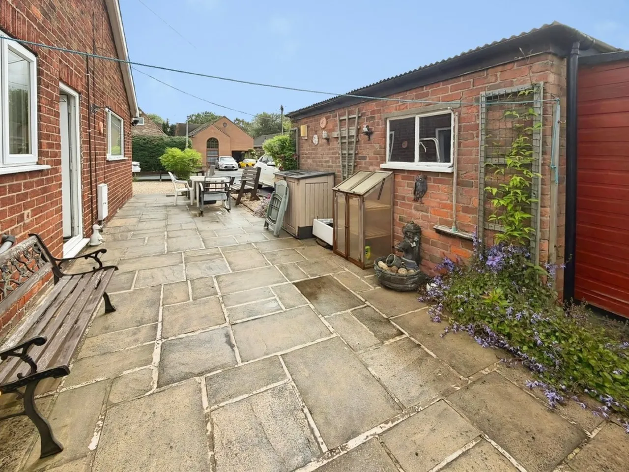 Stow, Lincoln, LN1, photo 4