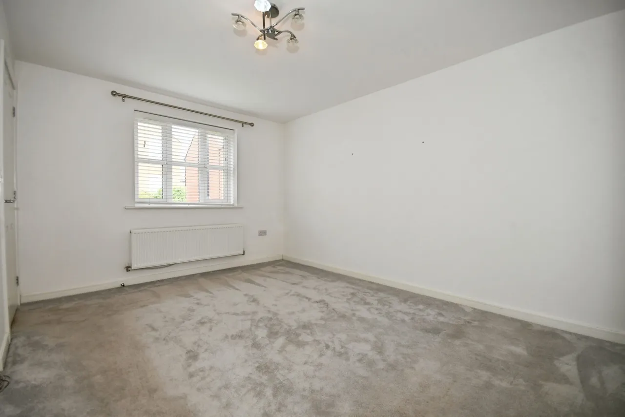 Burton Street, Wingerworth, Chesterfield, Derbyshire, S42, photo 13