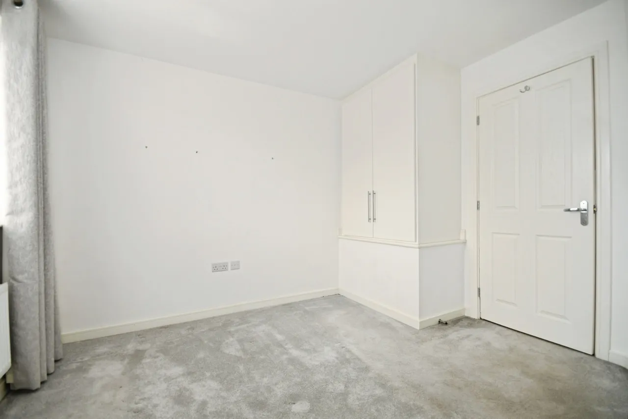 Burton Street, Wingerworth, Chesterfield, Derbyshire, S42, photo 6