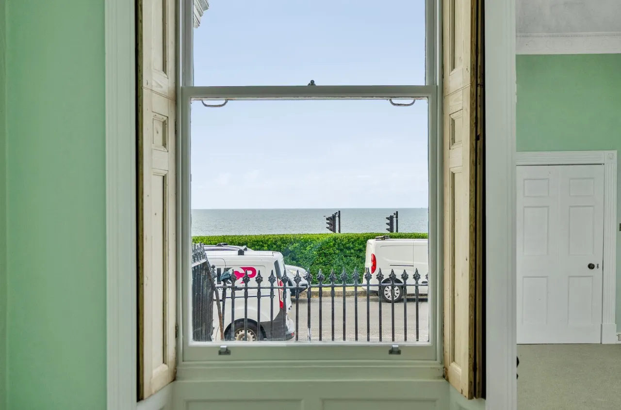 Arundel Terrace, Brighton, BN2, photo 2