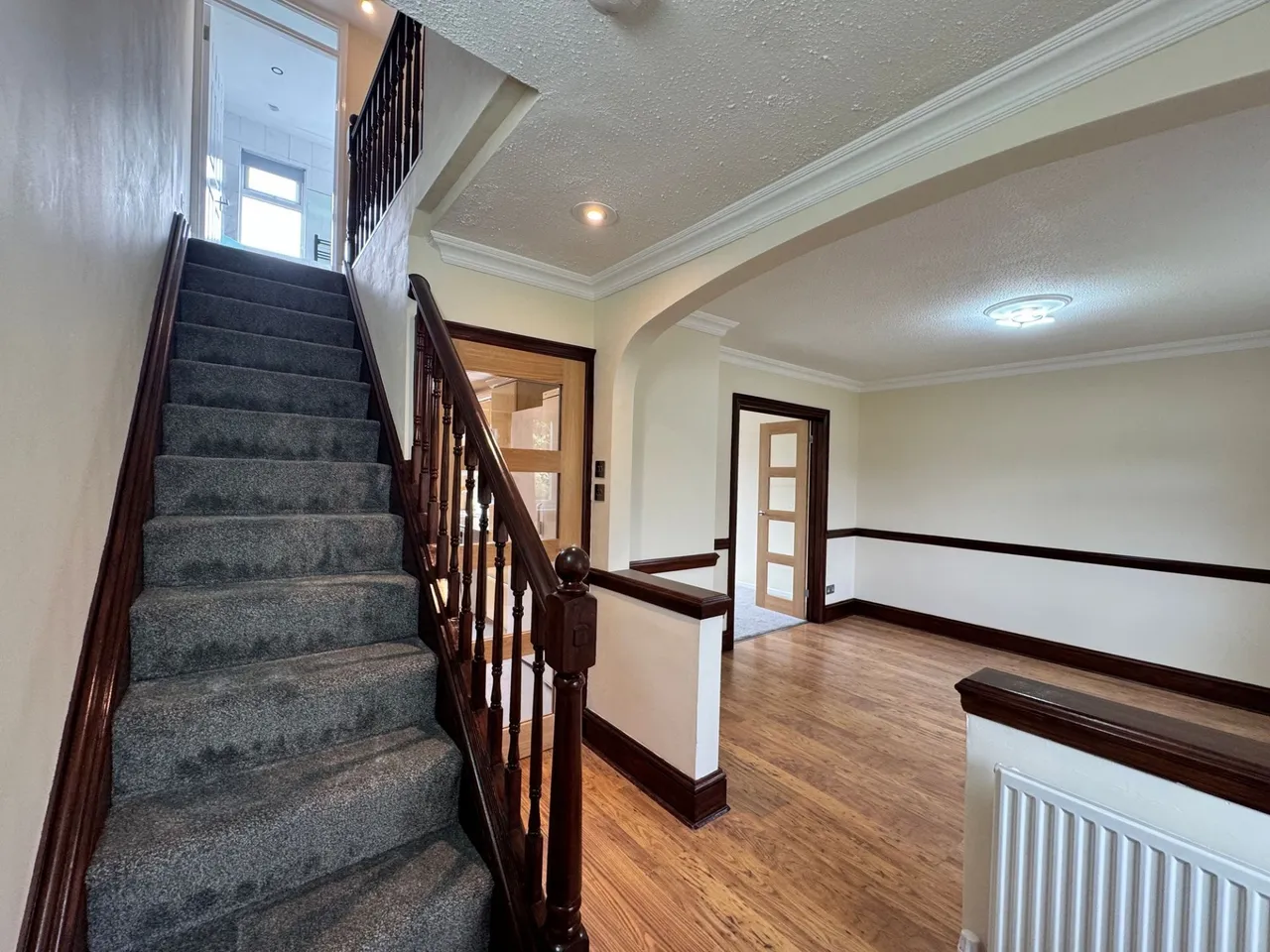 Elizabeth Road, HP14, photo 7