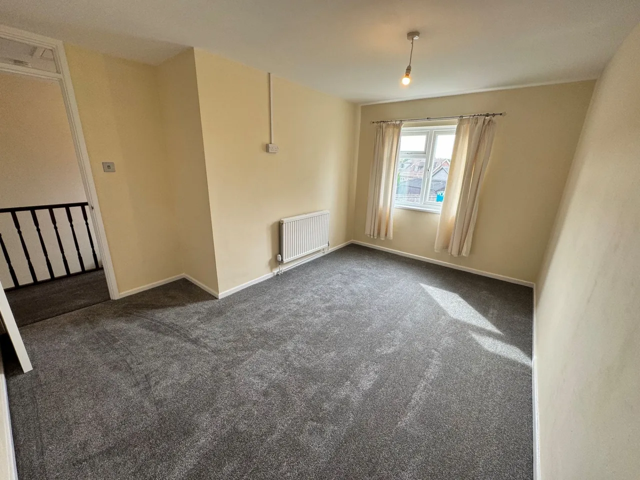 Elizabeth Road, HP14, photo 10
