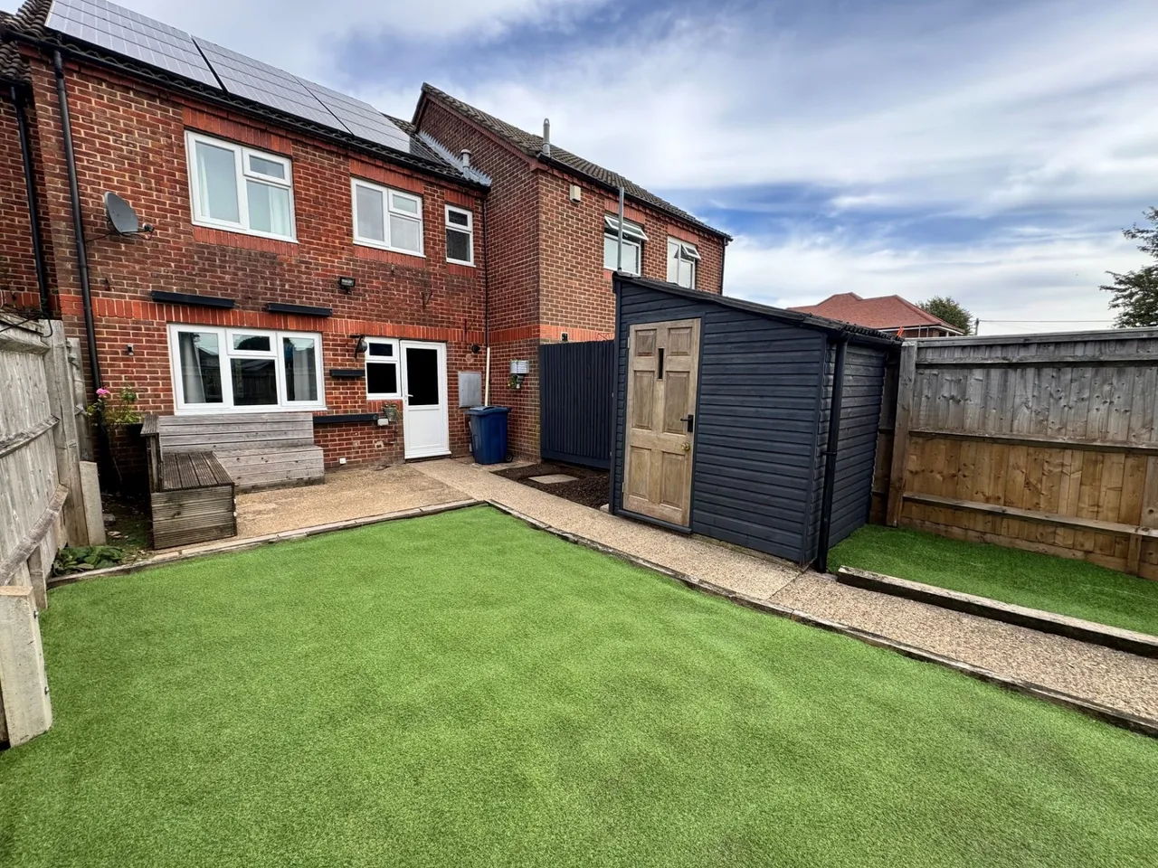 Elizabeth Road, HP14, photo 8