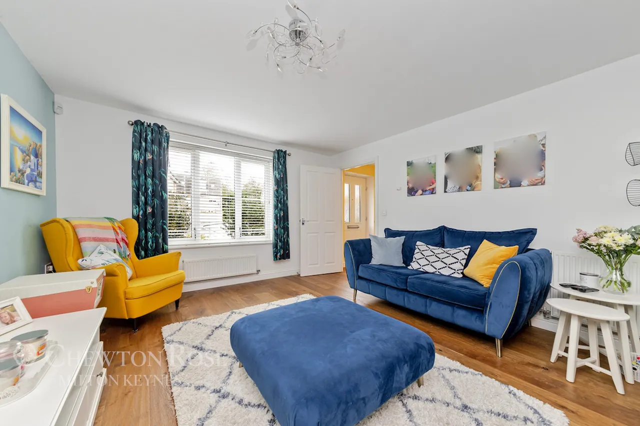 Calshot Drive, Kingsmead, photo 10
