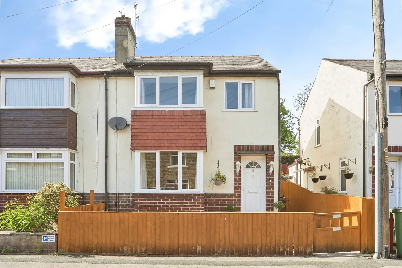 3 bed house for sale — Park Avenue, BINGLEY