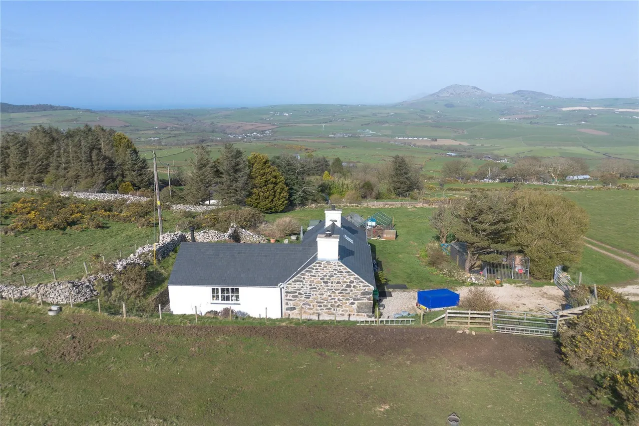 Sarn, Llyn Peninsula, LL53, photo 4