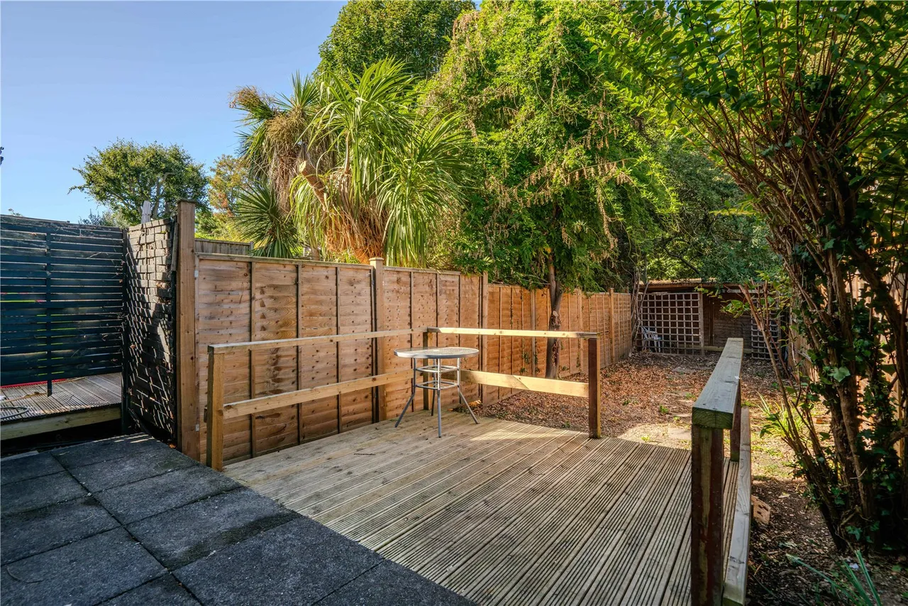 Vale Close, Strawberry Hill, TW1, photo 10