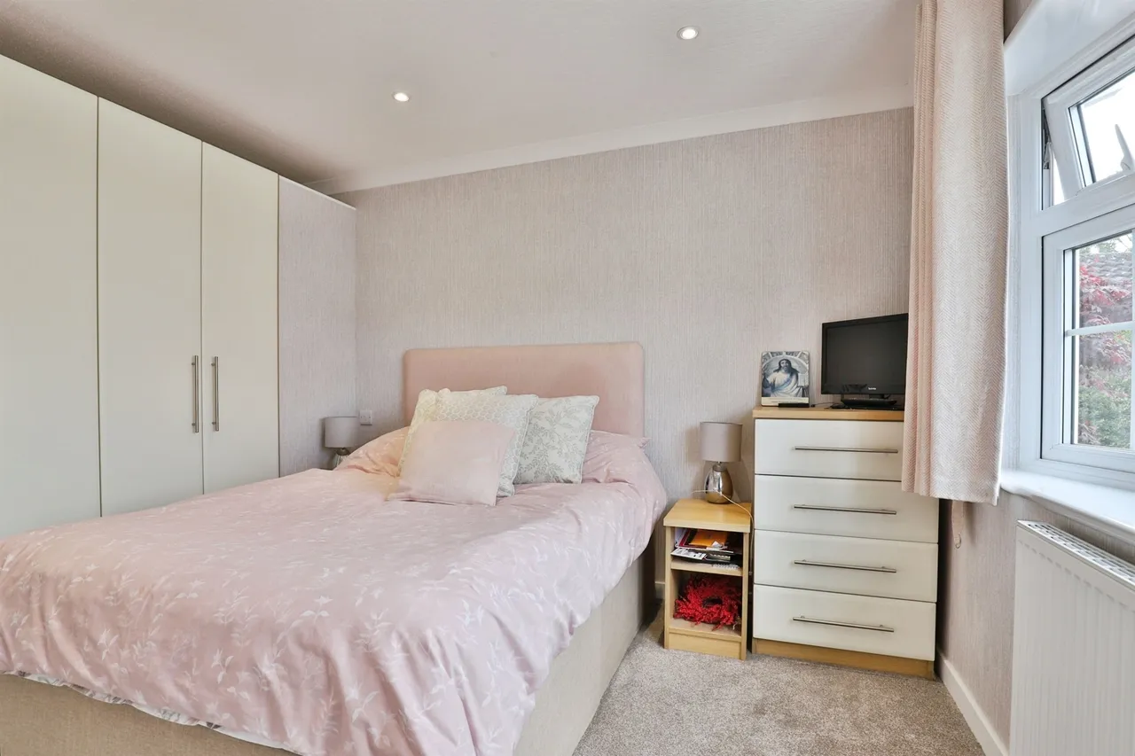 Lyndhurst Road, Christchurch, BH23, photo 8