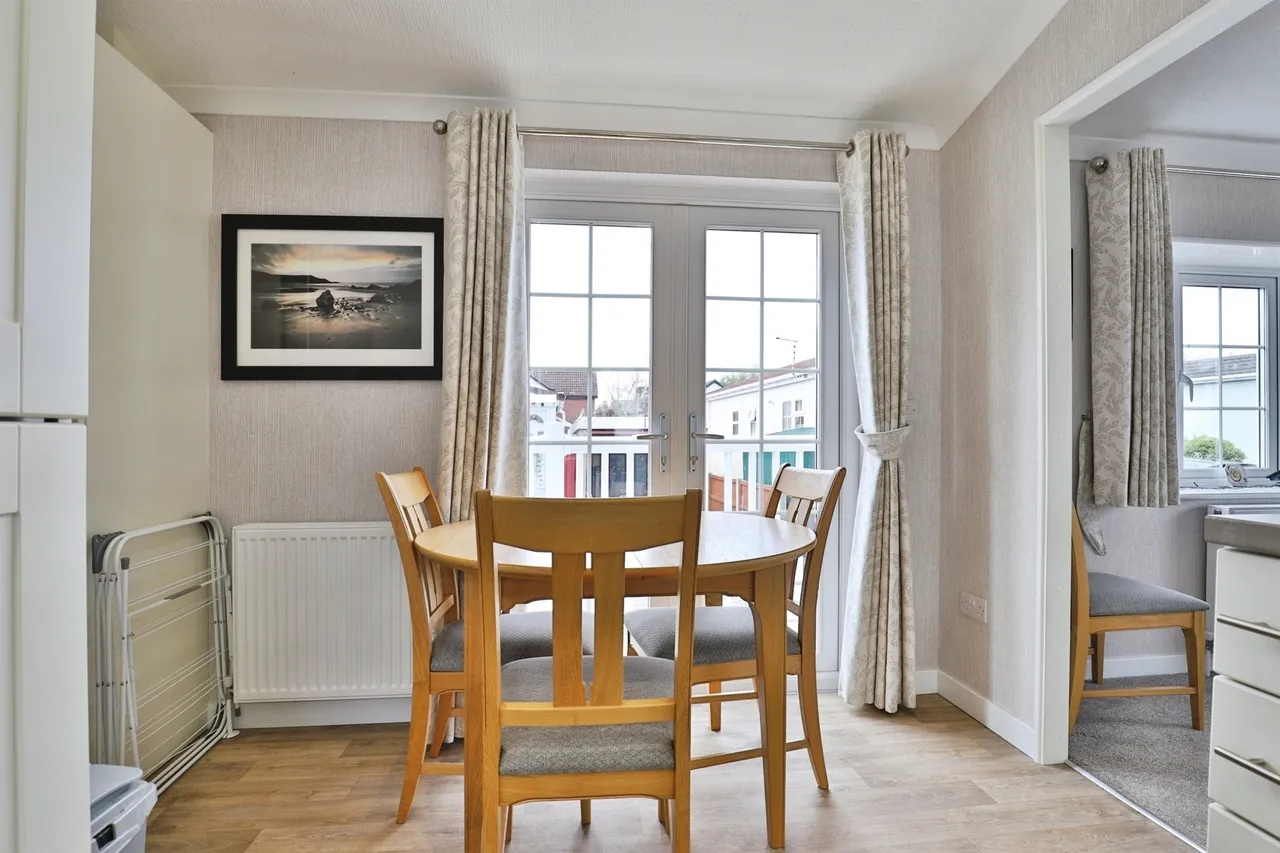 Lyndhurst Road, Christchurch, BH23, photo 4