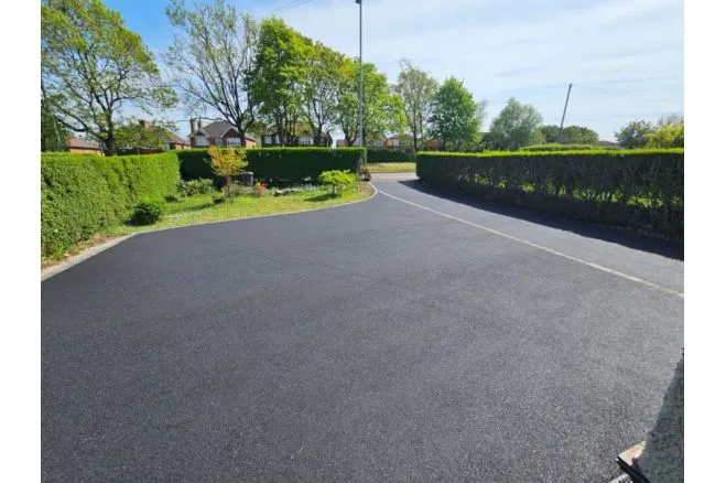Kirkby Folly Road, Sutton-In-Ashfield, photo 2