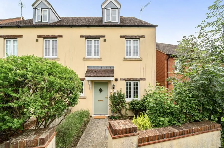3 bed house for sale, Milbury Walk, Haydon Wick, SN25