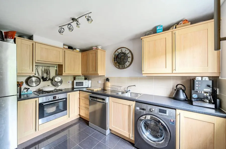 Milbury Walk, Haydon Wick, SN25, photo 5