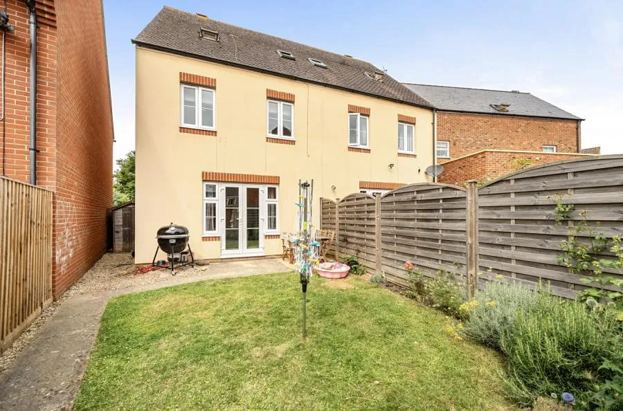 Milbury Walk, Haydon Wick, SN25, photo 15