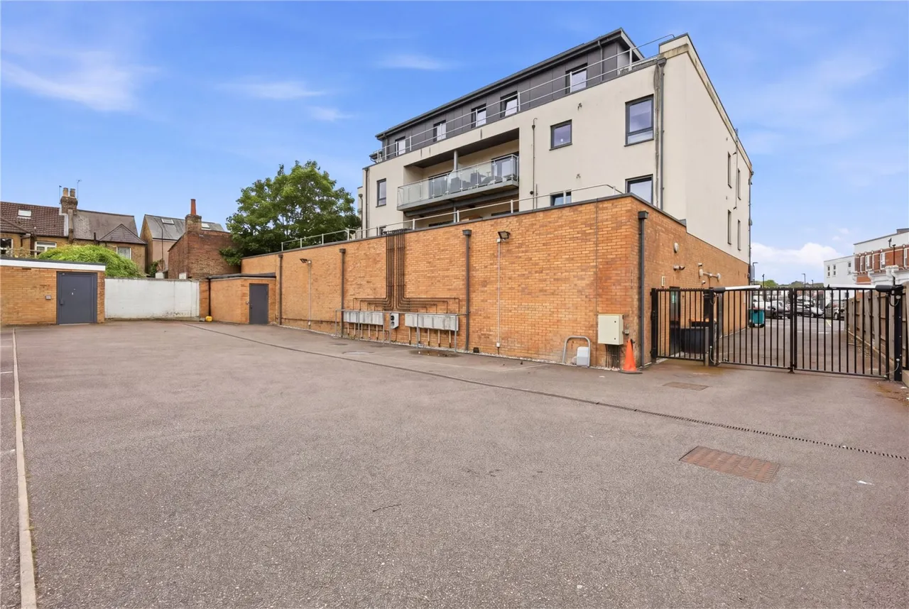 Baker Street, Enfield, photo 16