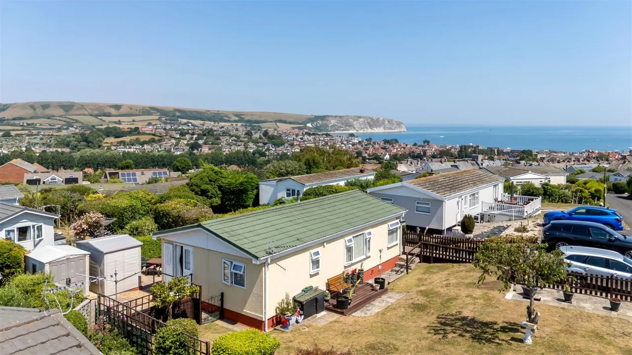 1 bed park home for sale, Hoburne Park, Swanage, BH19