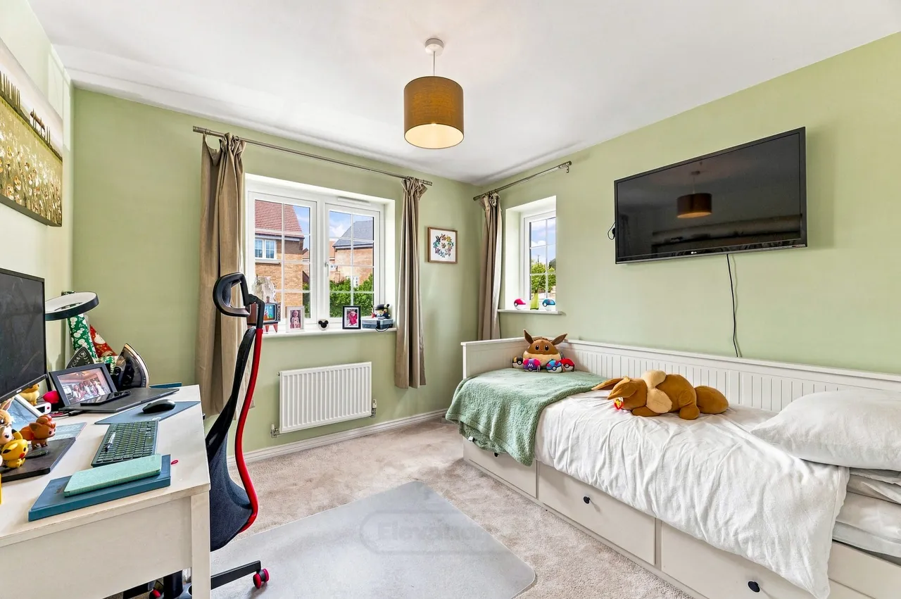 Aylesbury Drive, Houghton Regis, Dunstable, Dunstable, LU5 6FX, photo 16