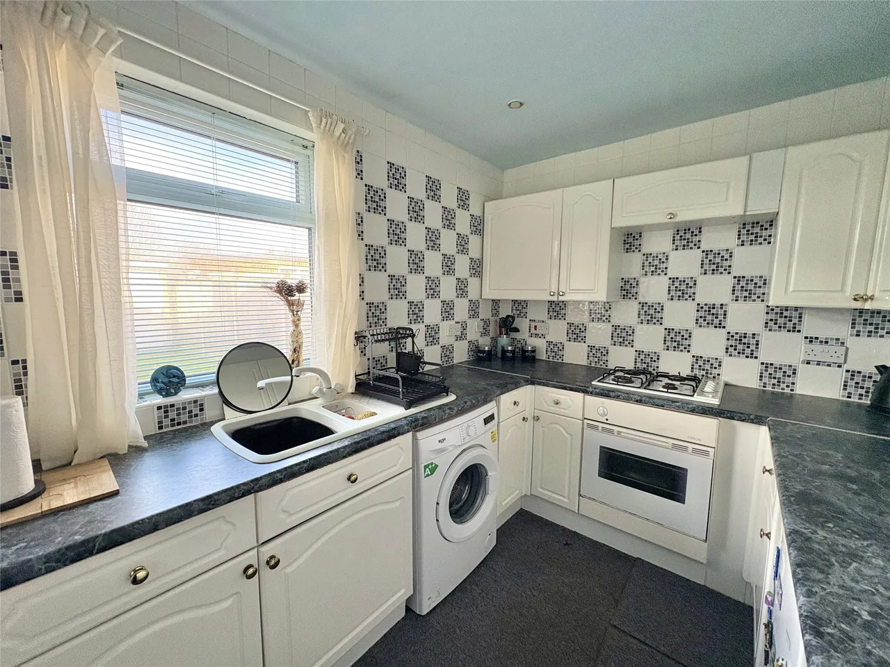 Derwent Way, Little Neston, CH64, photo 7