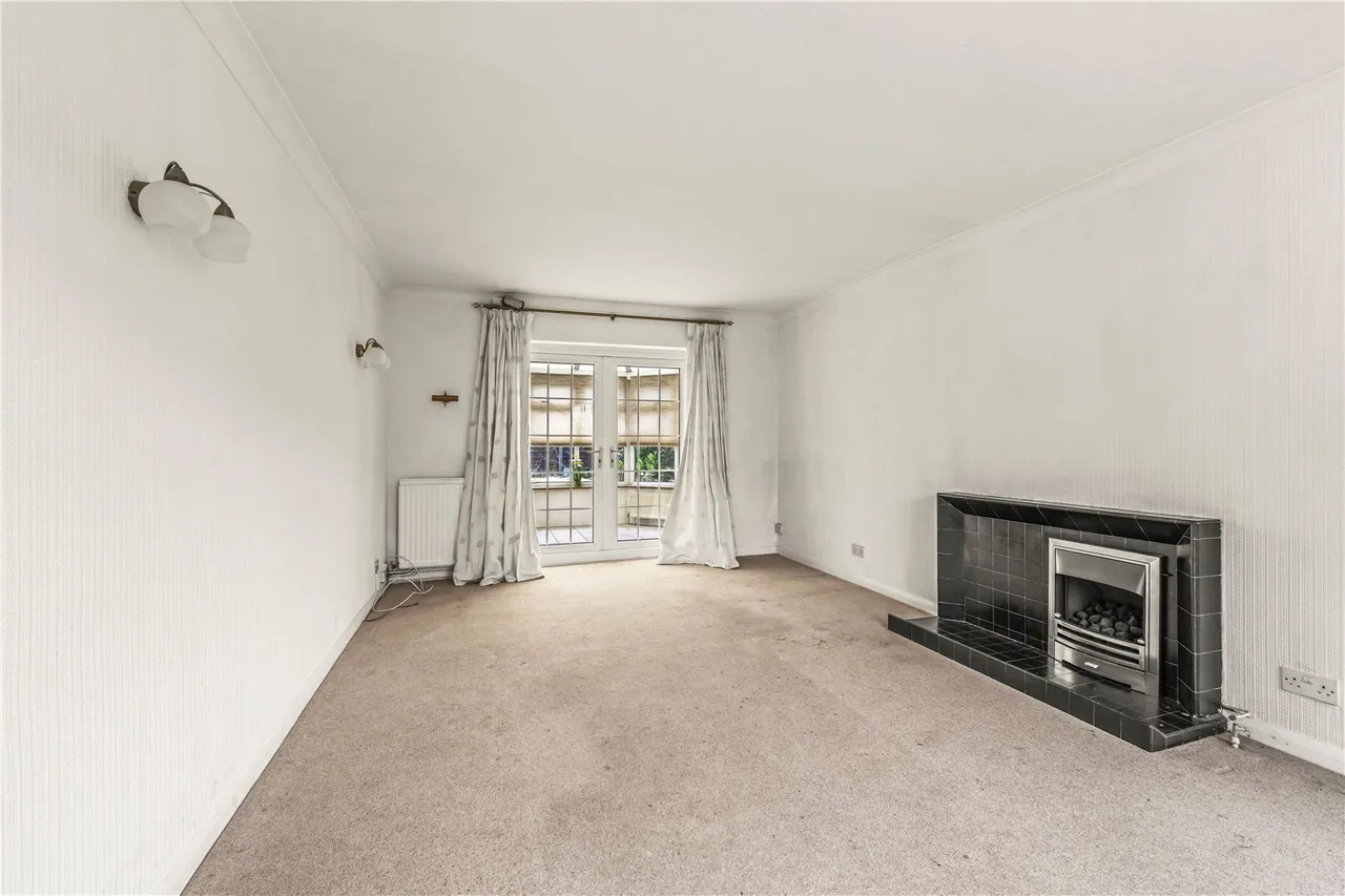 Ripley Road, Hampton, TW12 2JH, photo 4