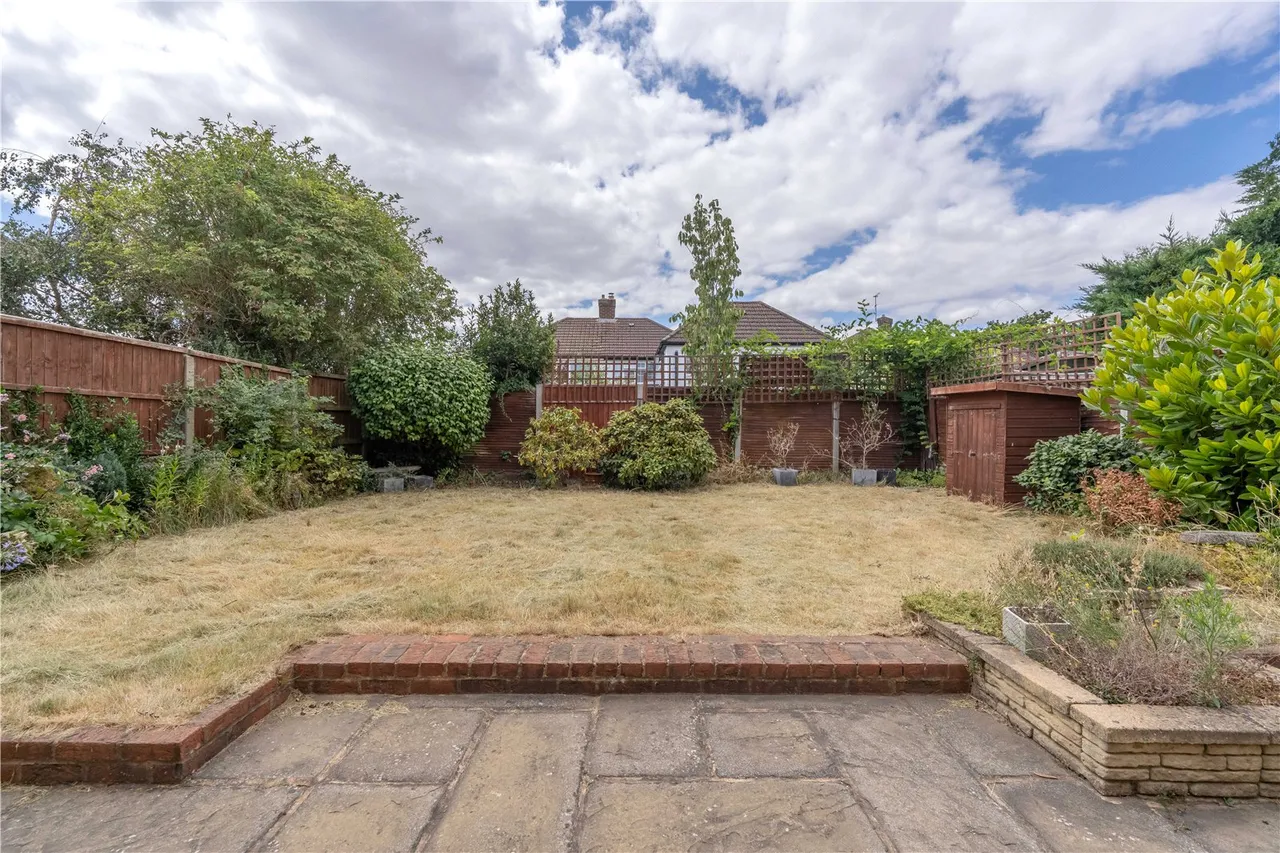 Ripley Road, Hampton, TW12 2JH, photo 15