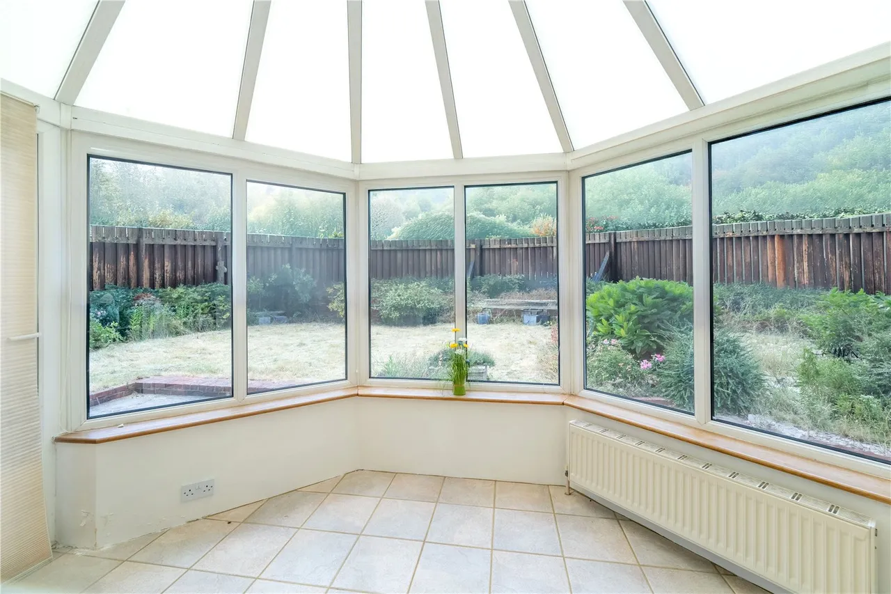 Ripley Road, Hampton, TW12 2JH, photo 7
