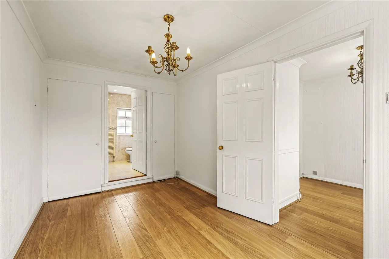 Ripley Road, Hampton, TW12 2JH, photo 13