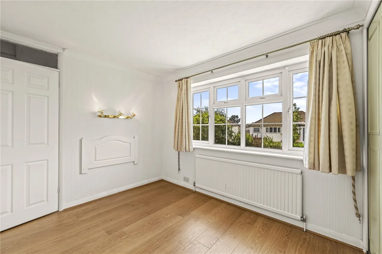 Ripley Road, Hampton, TW12 2JH, photo 12