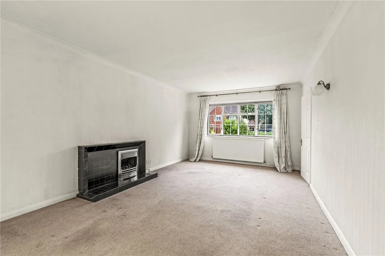 Ripley Road, Hampton, TW12 2JH, photo 3