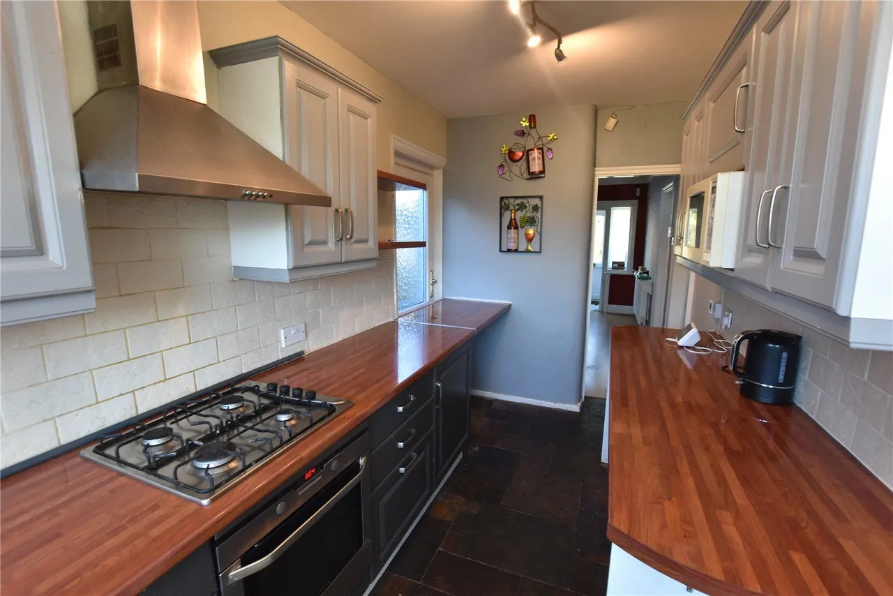 The Avenue, Alwoodley, LS17, photo 5