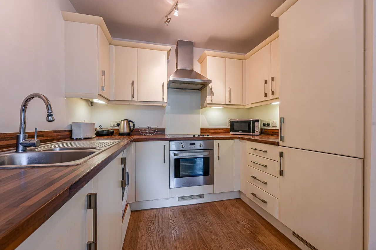 Flat N, 70 Barlborough Street, London, photo 8