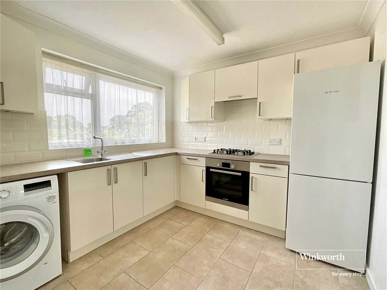 Saulfland Place, Christchurch, Dorset, BH23, photo 11