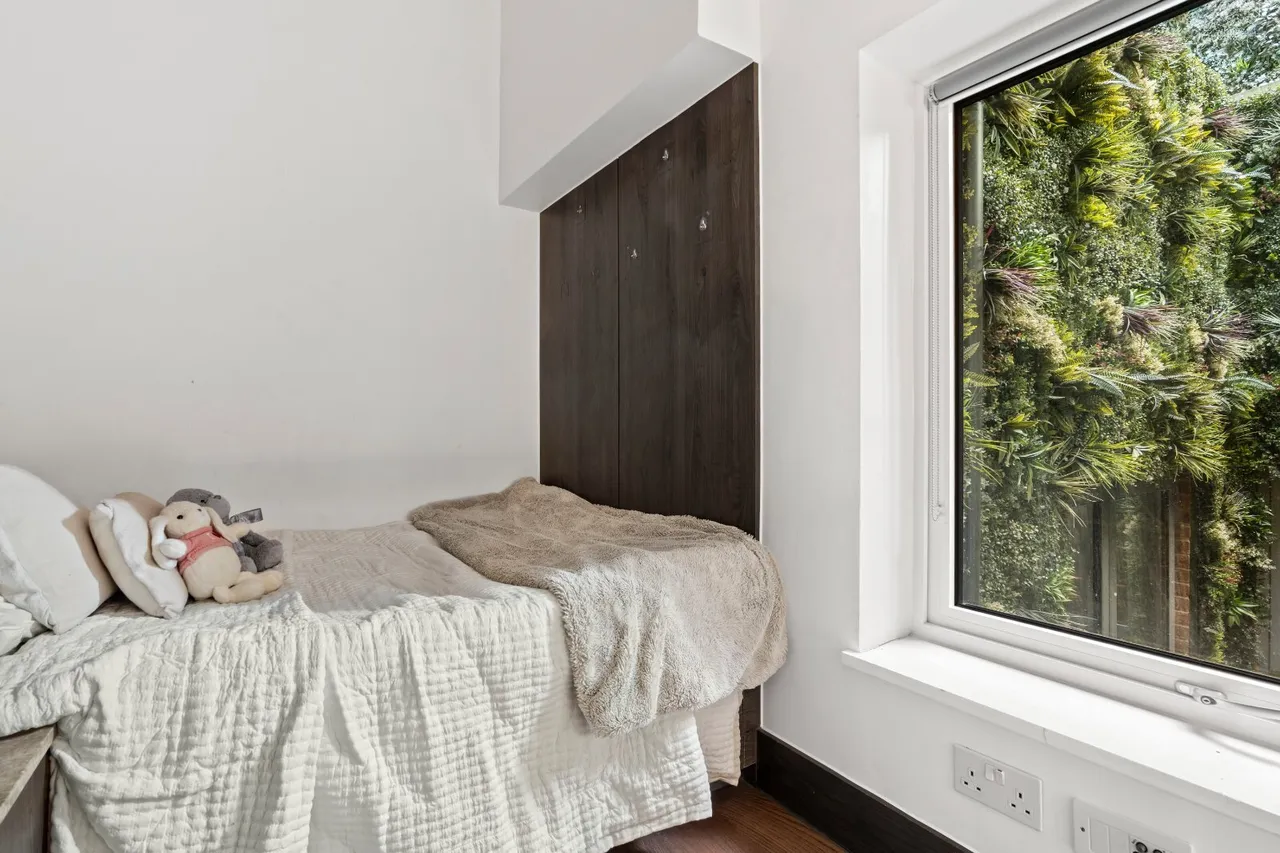 Logan Place, London, W8, photo 5