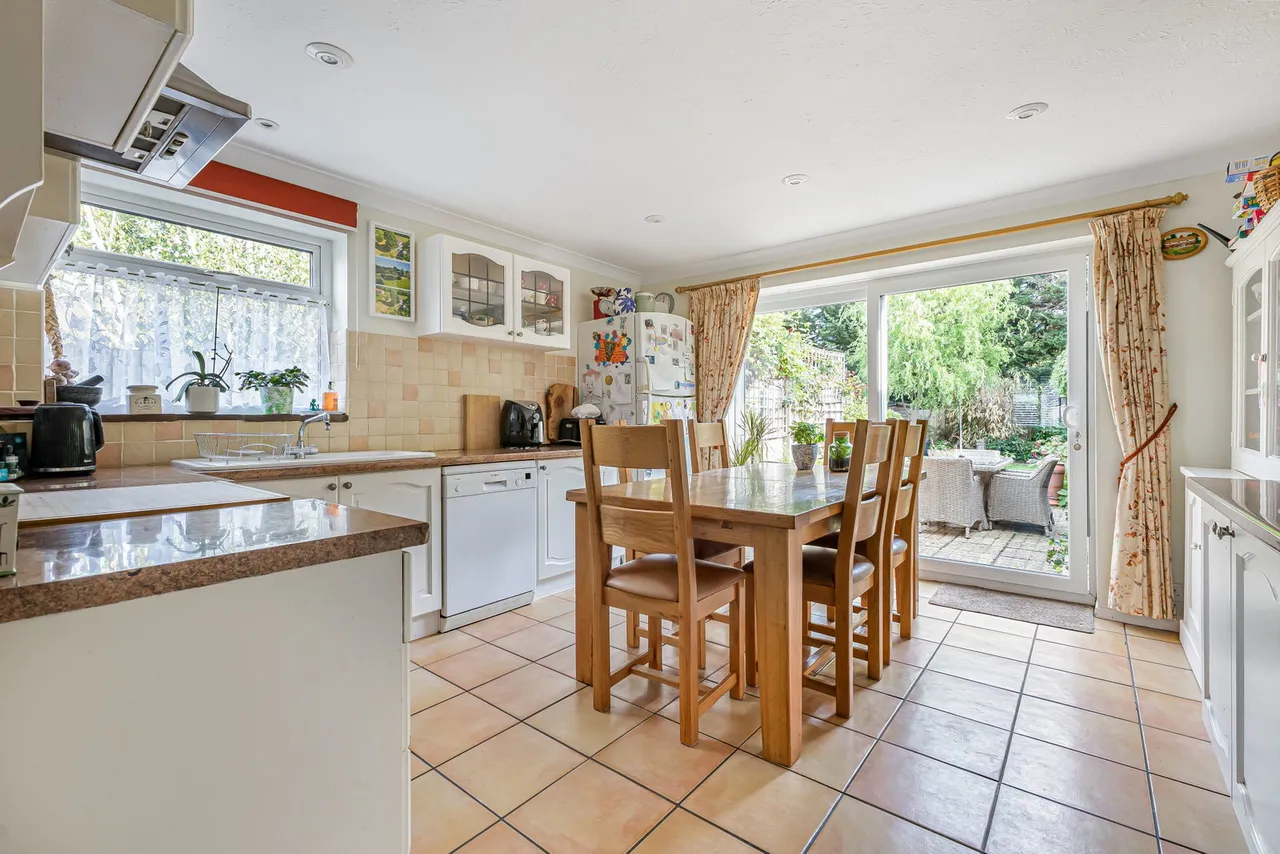 Kingswood Road, Dunton Green, photo 5