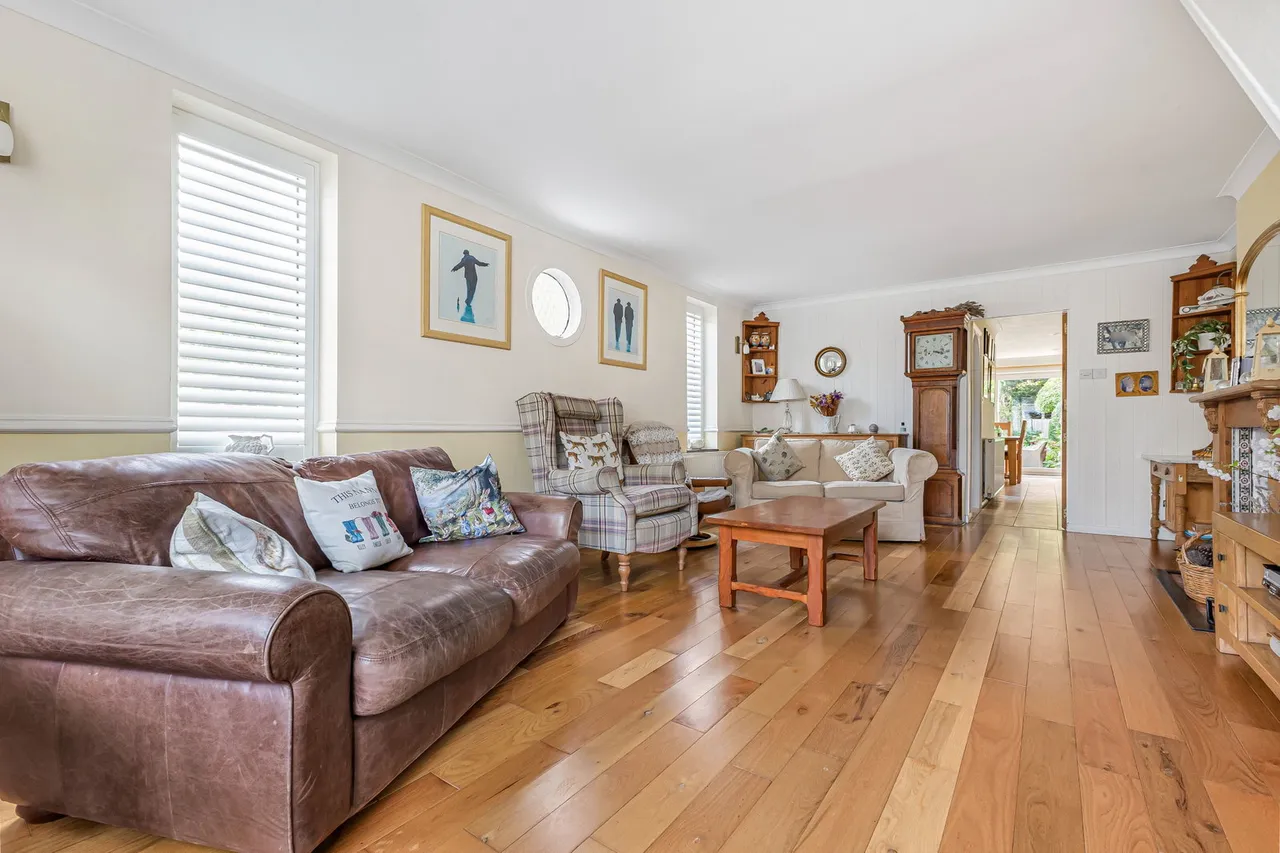 Kingswood Road, Dunton Green, photo 4