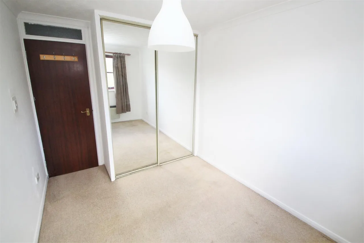 Eaton Avenue, High Wycombe, HP12, photo 6