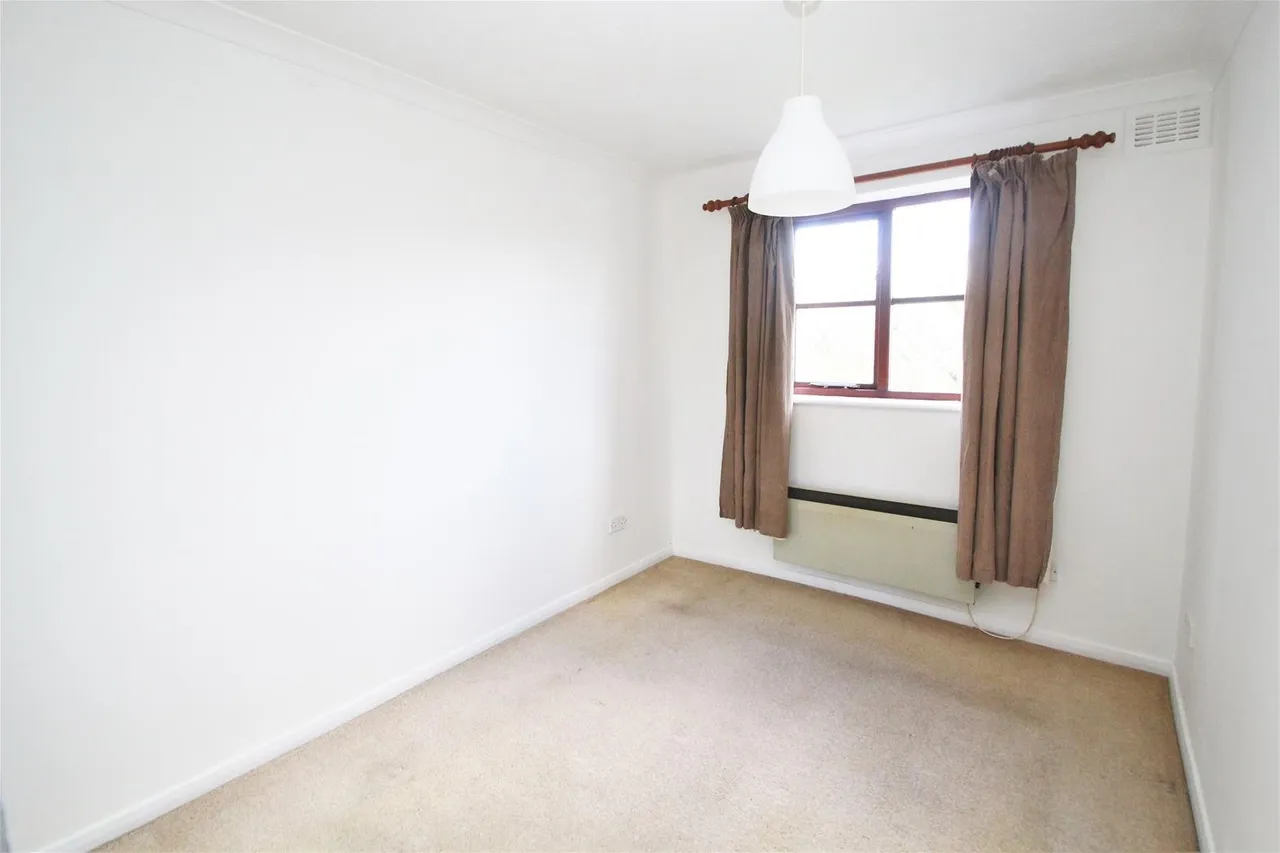 Eaton Avenue, High Wycombe, HP12, photo 5