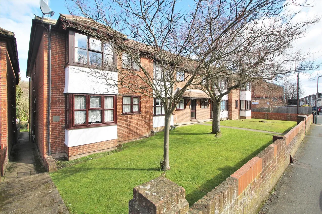 Eaton Avenue, High Wycombe, HP12, photo 11