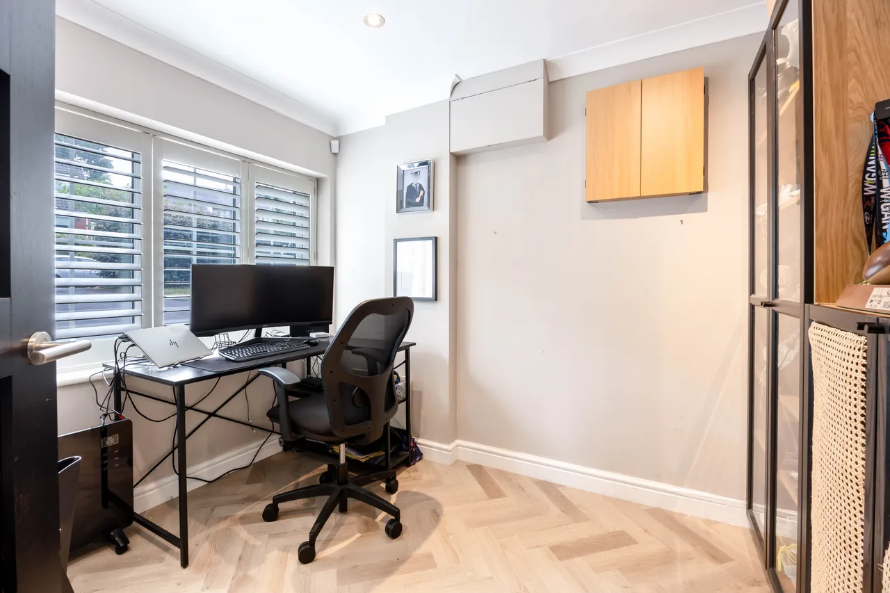 Whitley Crescent, Whitley, photo 6