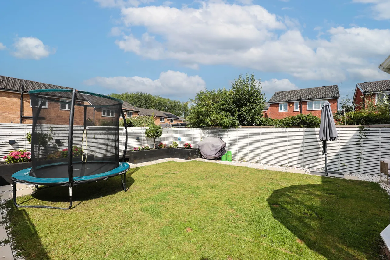 Whitley Crescent, Whitley, photo 25
