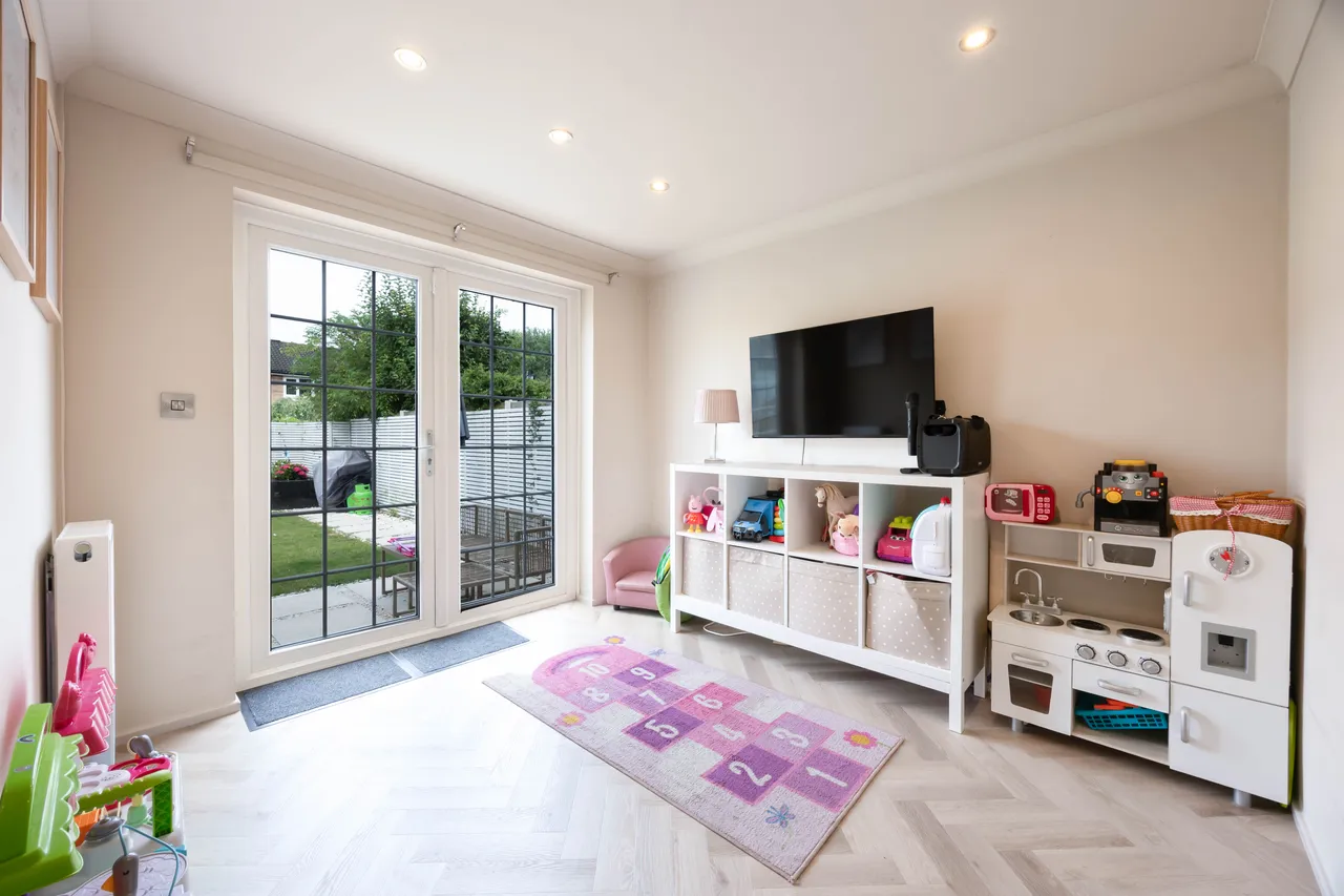 Whitley Crescent, Whitley, photo 8