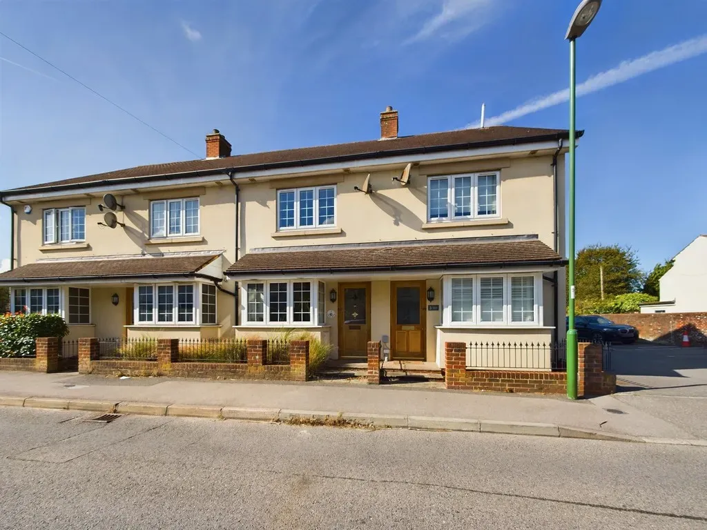 3 bed house to rent, Trafalgar Road, Horsham
