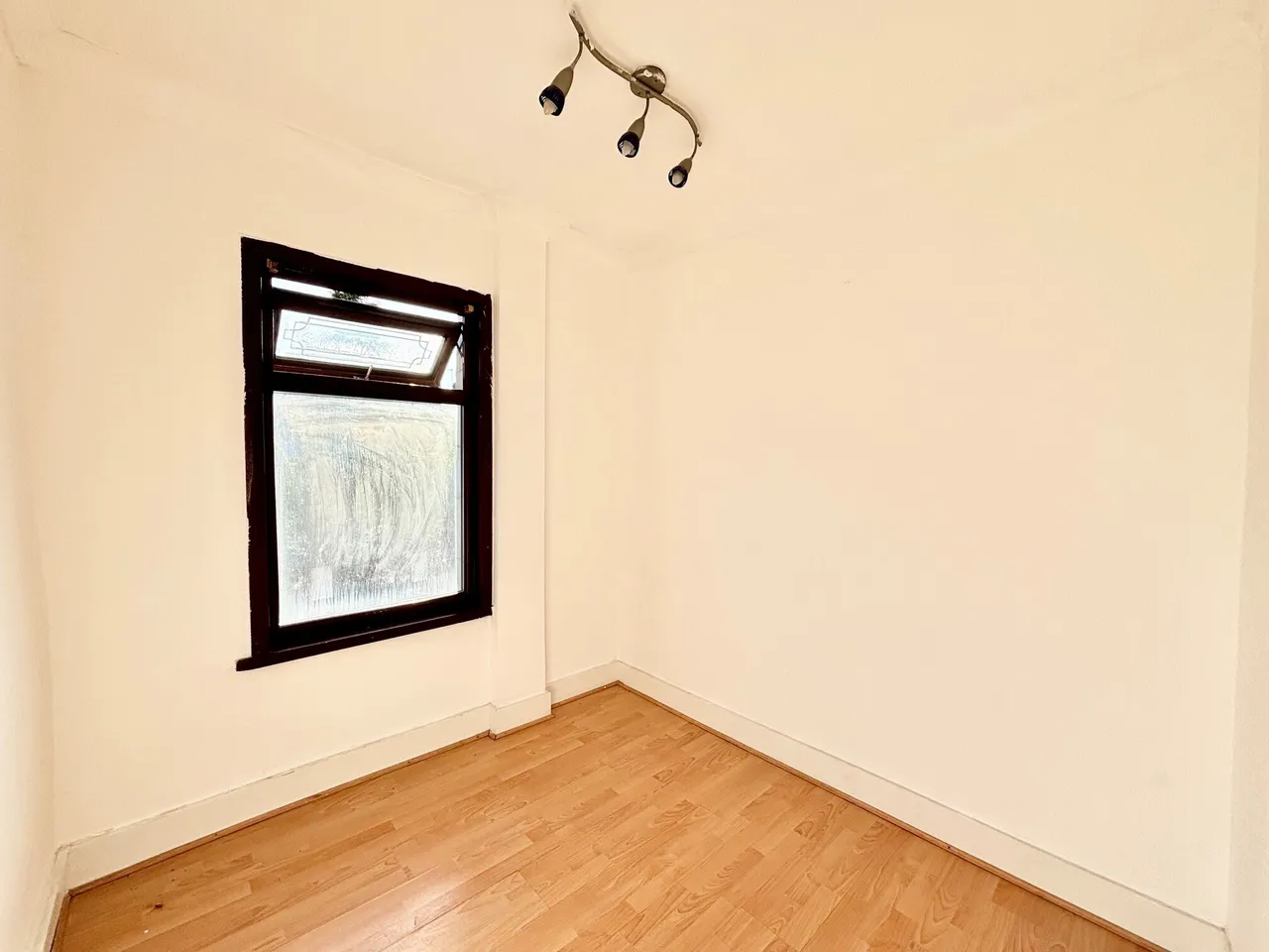 Alexandra Road, East Ham, E6 6HB, photo 9