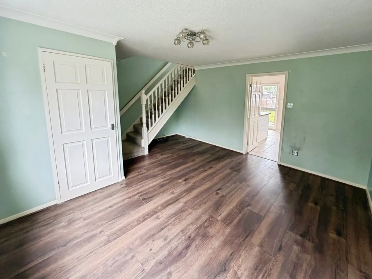Rocher Close, Westbury, photo 5
