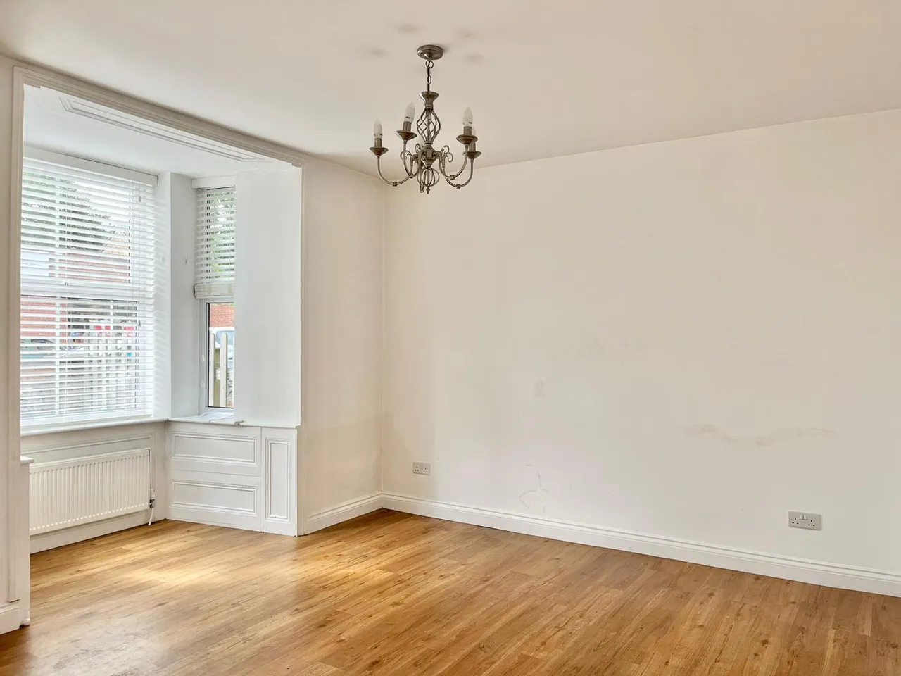 Out Northgate IP33 1JQ, photo 2