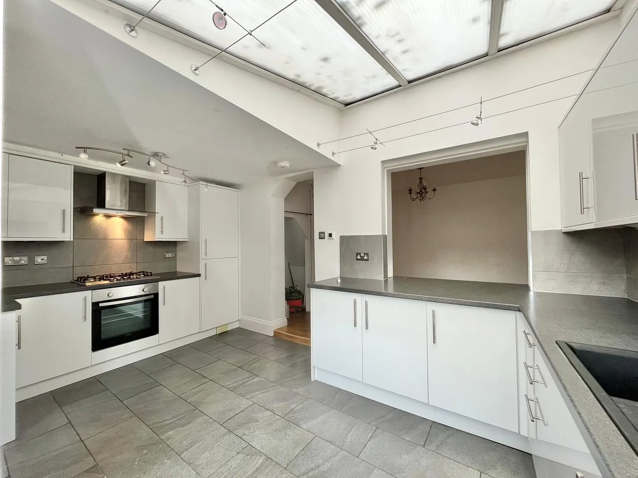 Out Northgate IP33 1JQ, photo 3