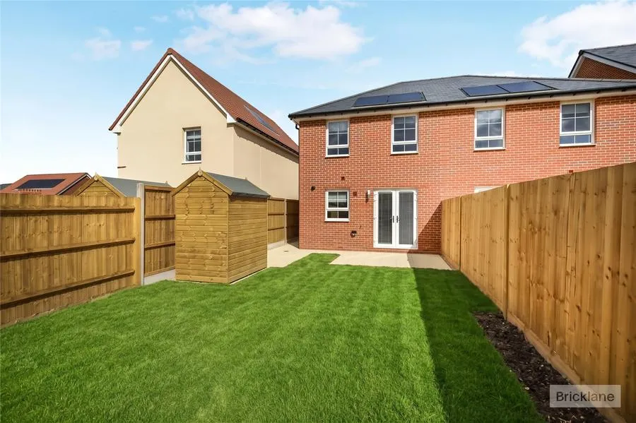 Tangmere Road, Hailsham, BN27, photo 10
