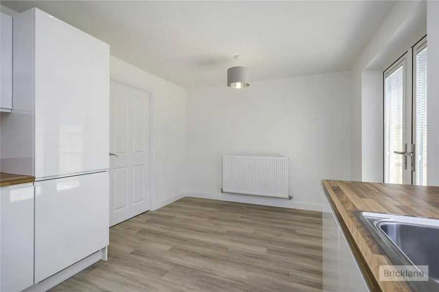 Tangmere Road, Hailsham, BN27, photo 4