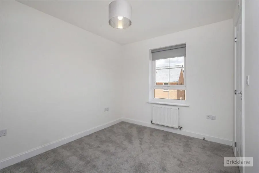 Tangmere Road, Hailsham, BN27, photo 8