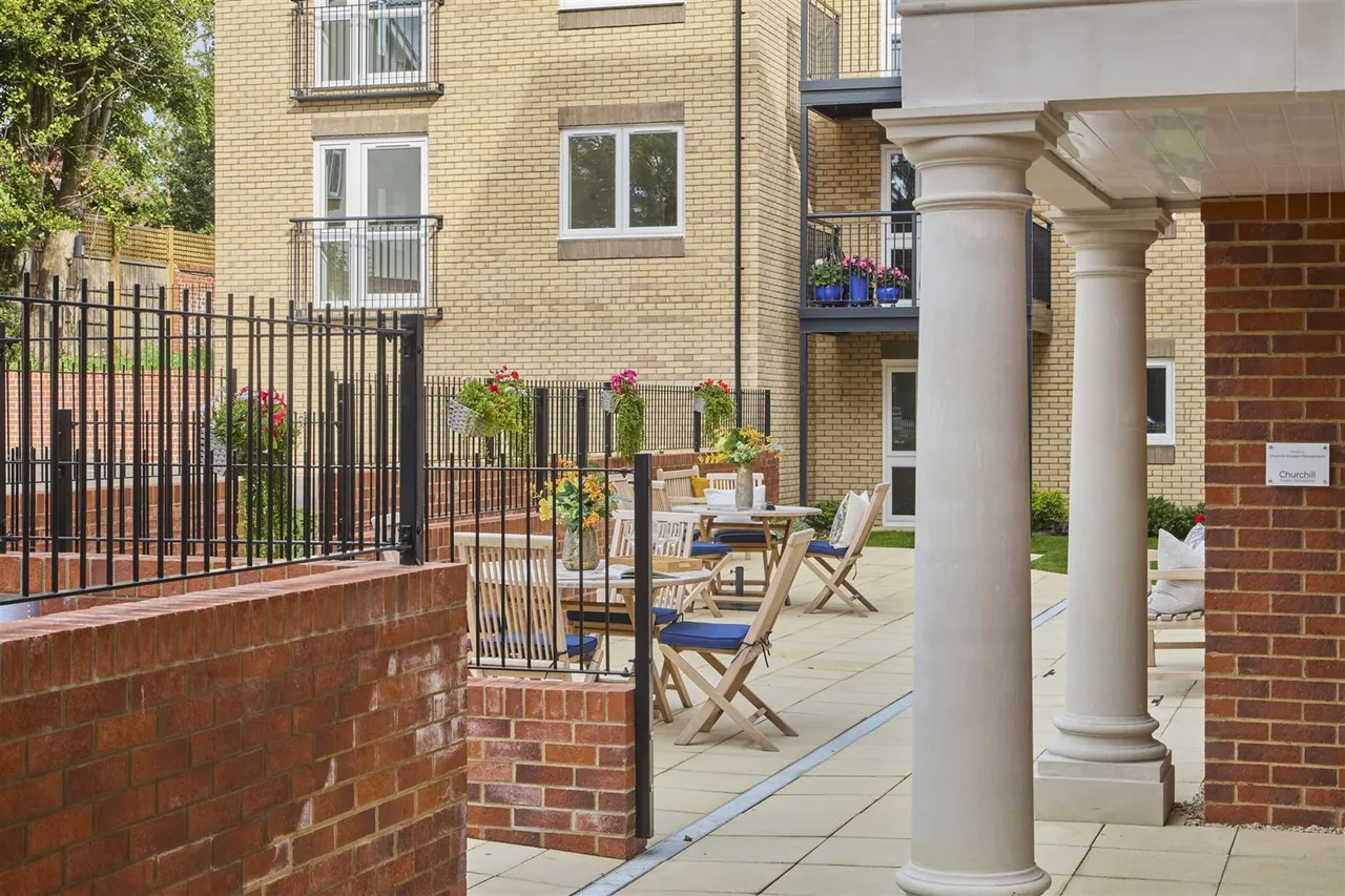 Havant Road, Drayton, PO6, photo 10