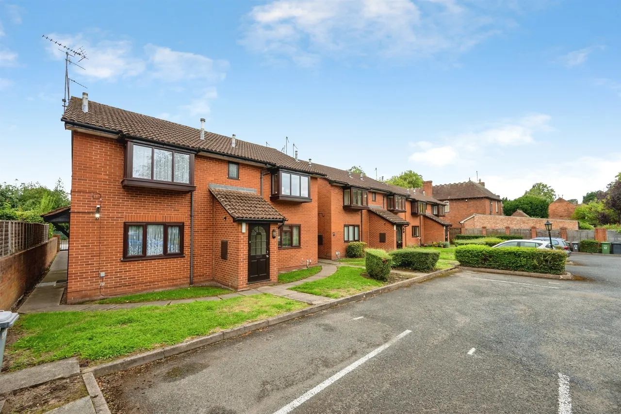 1 bed flat for sale — Blakebrook Gardens, Kidderminster