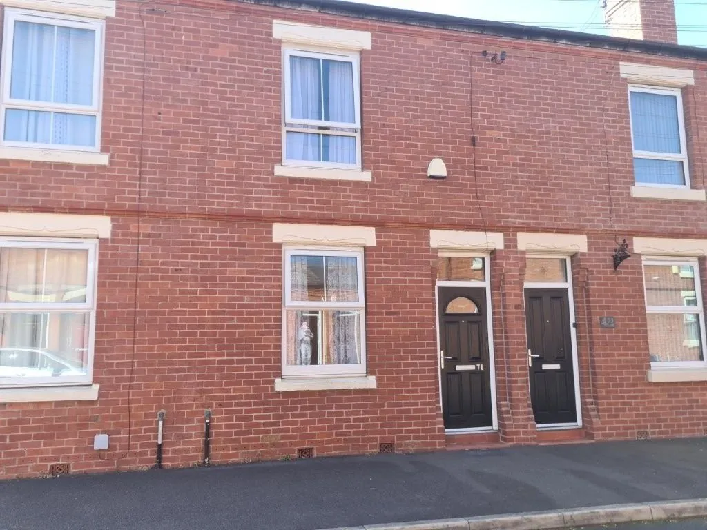 2 bed house for sale, Ranelagh Street, Clayton, M11